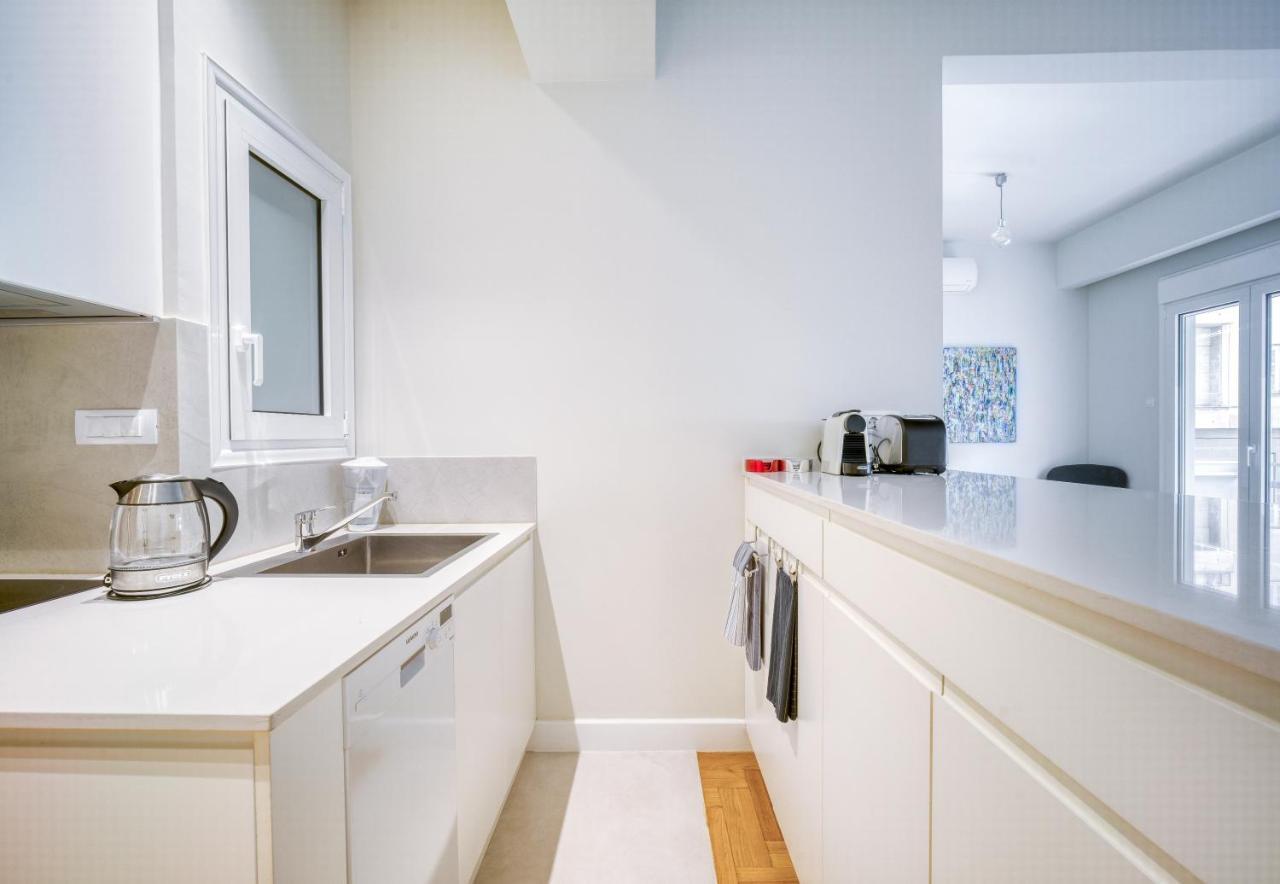 Lovely Sunlit Central Athens 2 Bedroom 2 Bathroom Condo 외부 사진